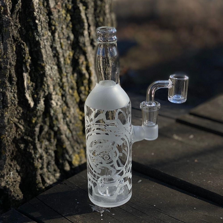Picture of 7.5" Frosted Bottle Rig With Banger